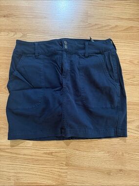 Liverpool Navy Utility Skort with Dual Front Pockets
